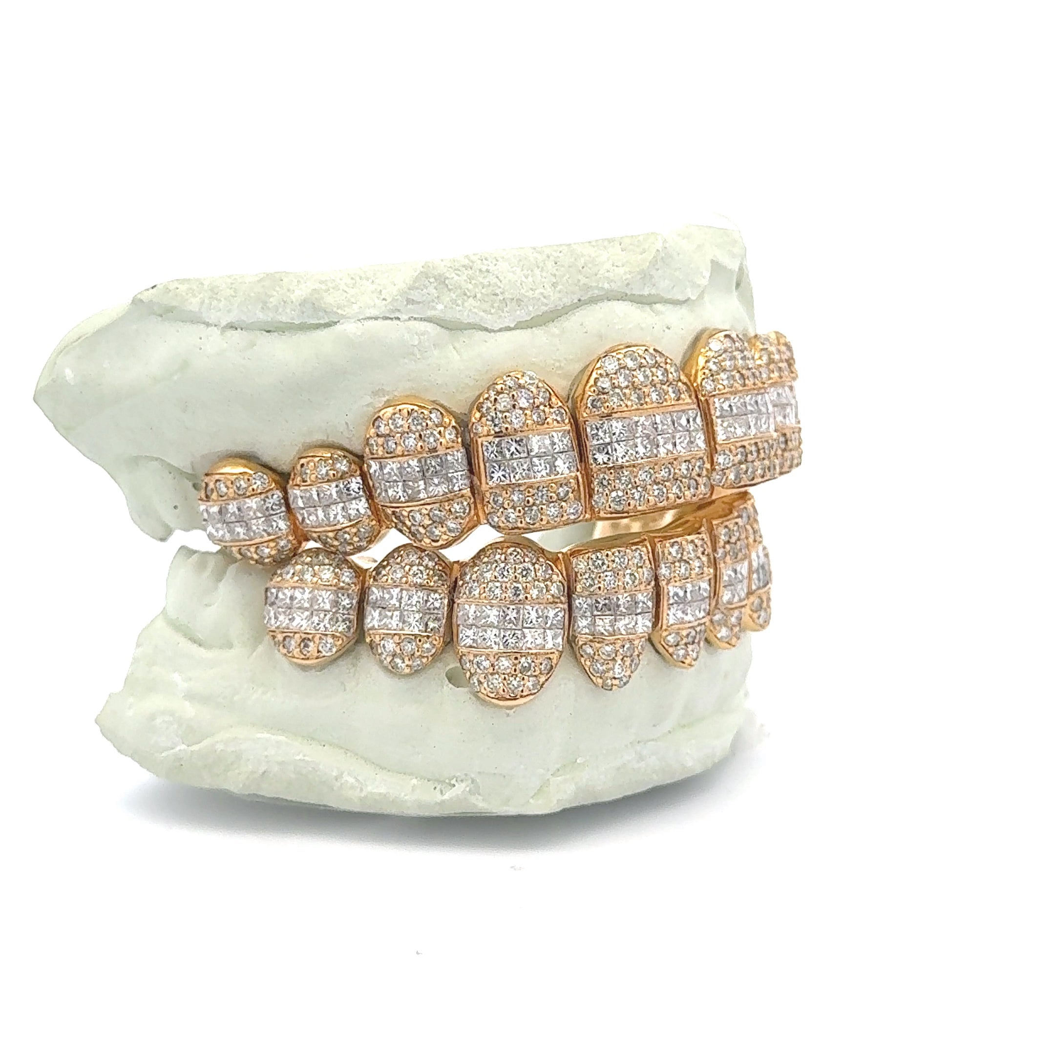 Hybrid Set With Natural Diamonds