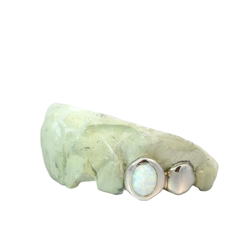 Dub cap with One Opal Tooth