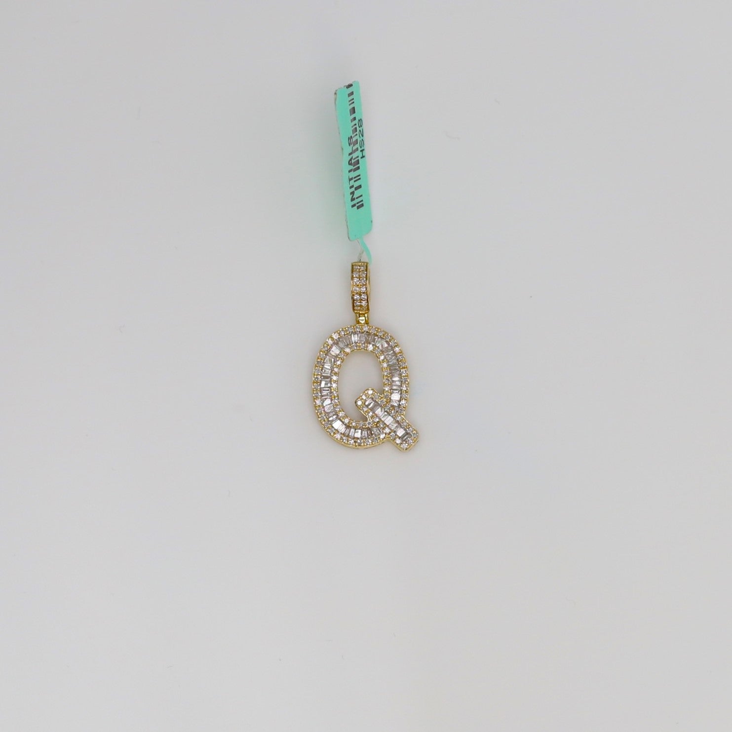 Diamond Letter Q Pendant