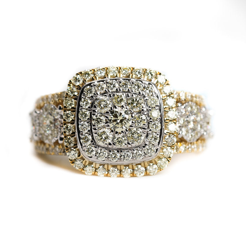 10K Circle Diamond Ring